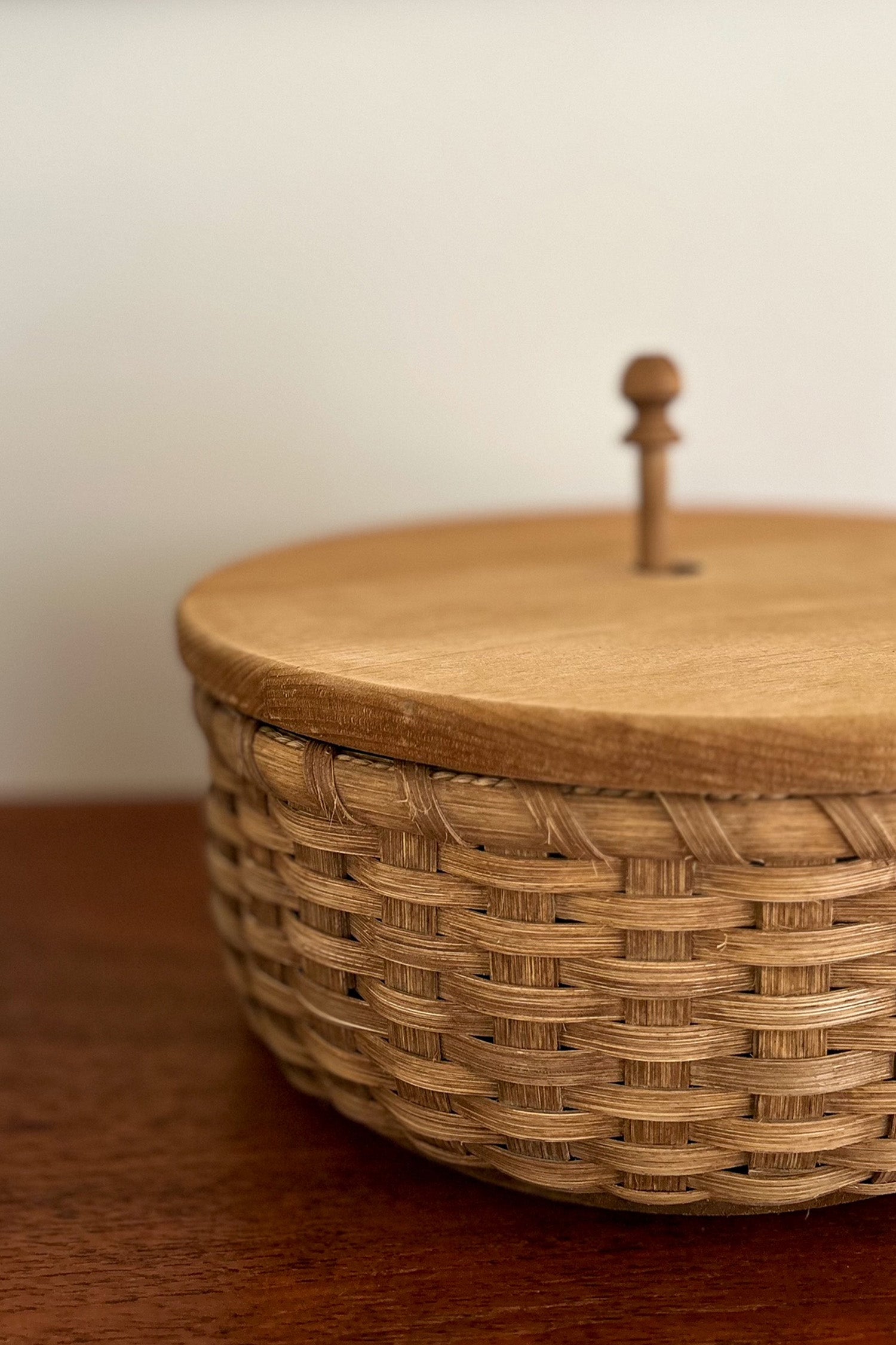 Round Sewing & Knitting Basket | Large Amish Woven Wooden Basket