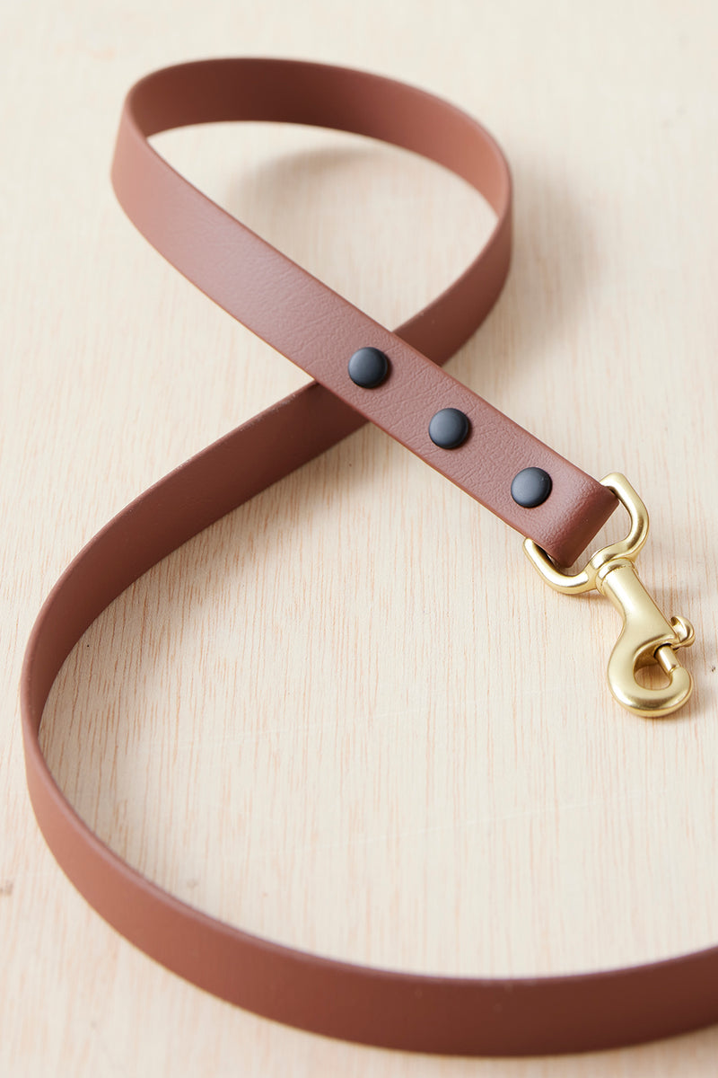 Made for Play Leash | Brown